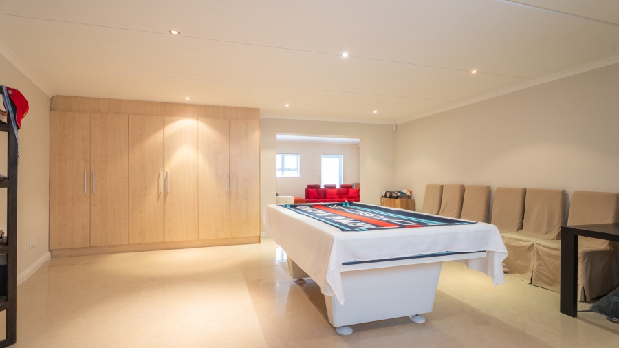 4 Bedroom Property for Sale in Calypso Beach Western Cape